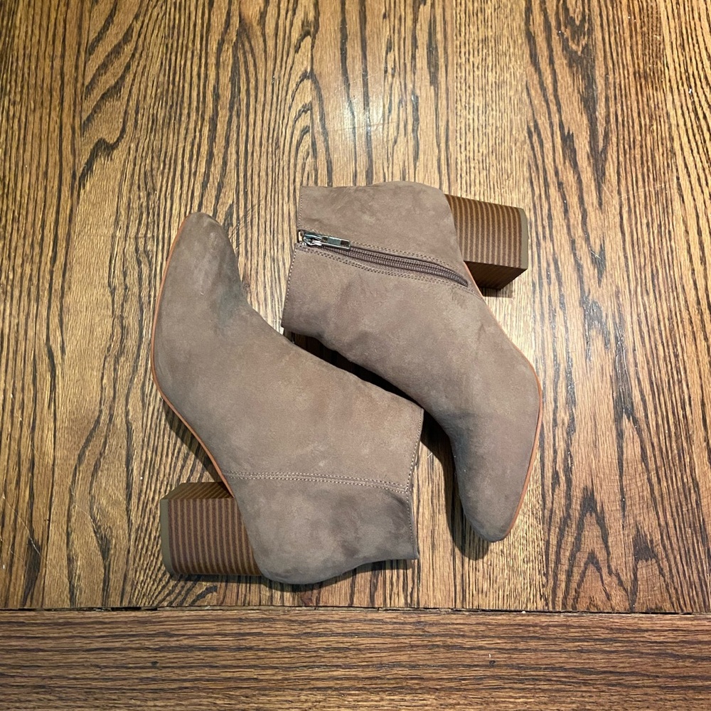 Loft taupe booties size 8.5